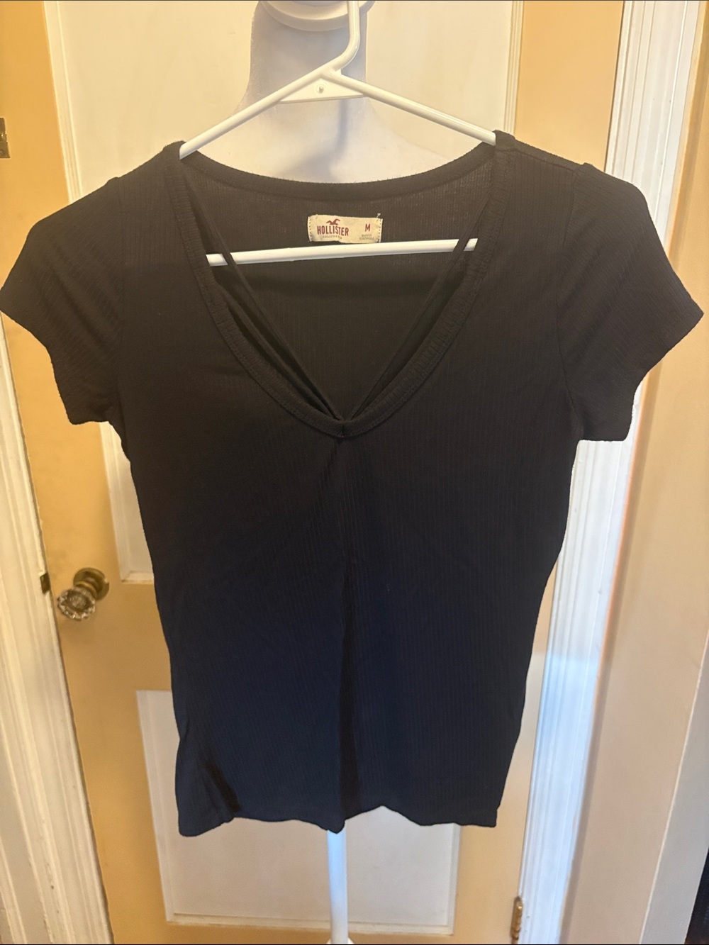 Hollister Black Ribbed V-Neck Short Sleeve Tee